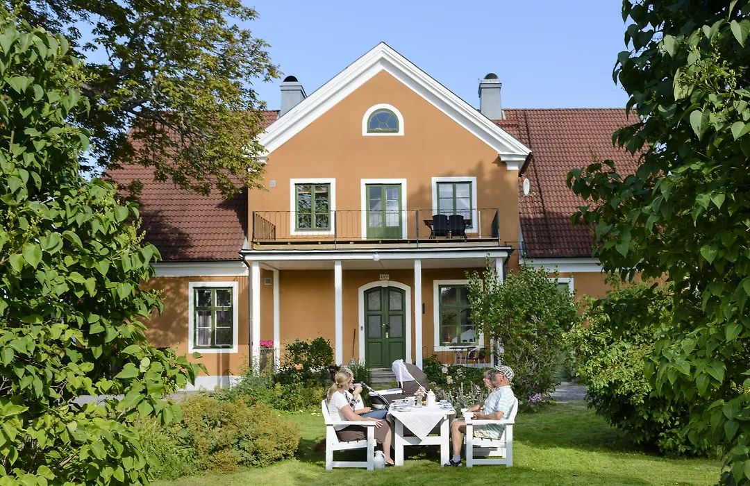 Gamla Brukshandeln Bed&Breakfast-1